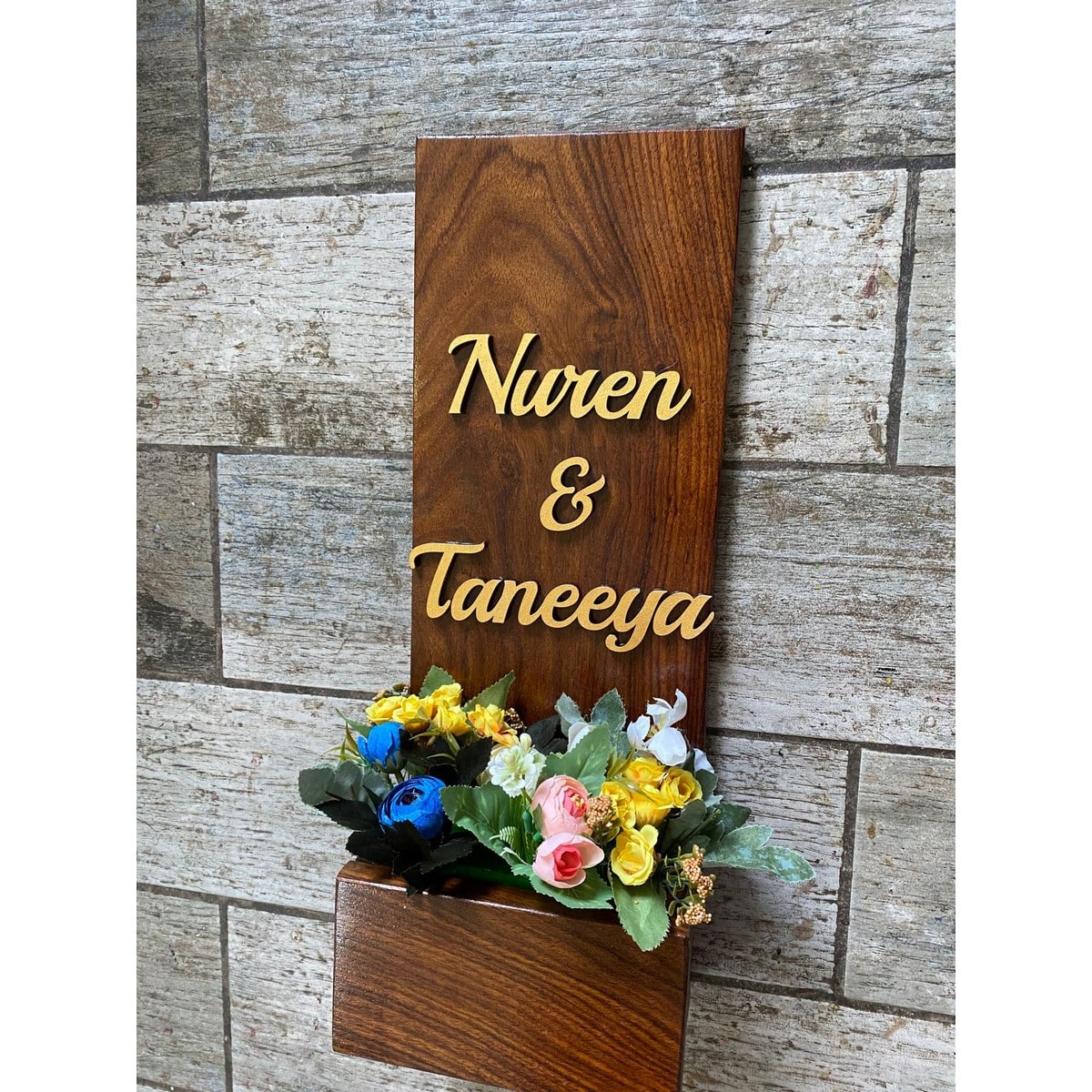 Vertical name plate Clearance