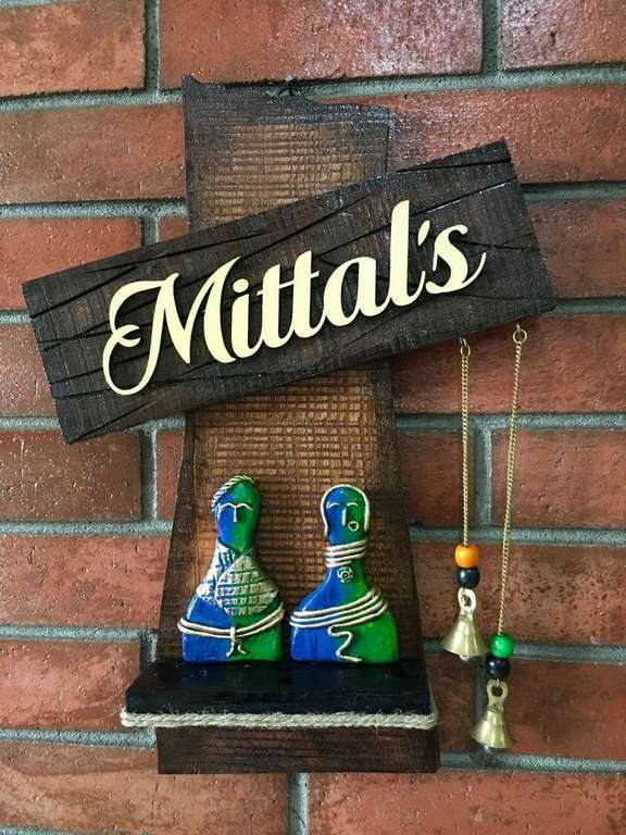 Couple Statue Wooden Name Plate Hitchki