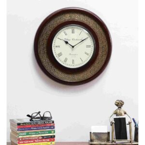 Antique Brown Wooden Clock For Interior Decor 001