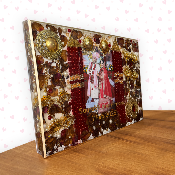 Beautiful Wedding Garland Preserve in Resin Art 1