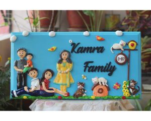 Complete Family Nameplate With Pets