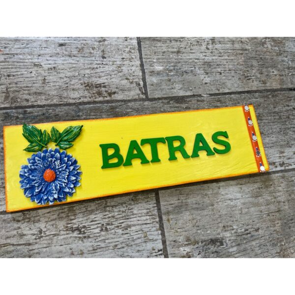 Floral Motif Wooden Nameplate A Charming Addition To Your Home (3)