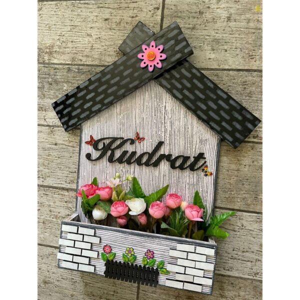 Hut Shape Nameplate With Planter 4