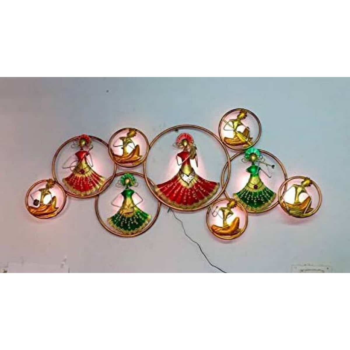 Colourful Traditional Lady Statues in Rings for Wall  