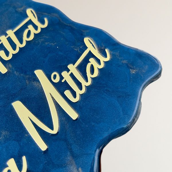 Metallic Resin Coated Nameplate 3