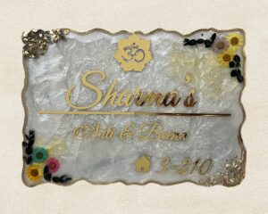 Pearl White and Flower Decorated Resin Nameplate