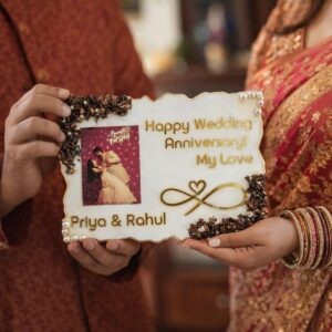 Rose Petal Decorated Resin Anniversary Gift 2 4