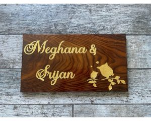 Sheesham Wood Owl Motif Engraved Nameplate (1)