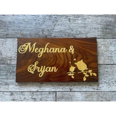 Sheesham Wood Owl Motif Engraved Nameplate 1 400x400