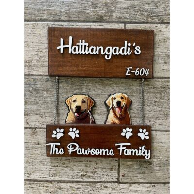 Wooden Nameplate With Two Dogs 1 400x400